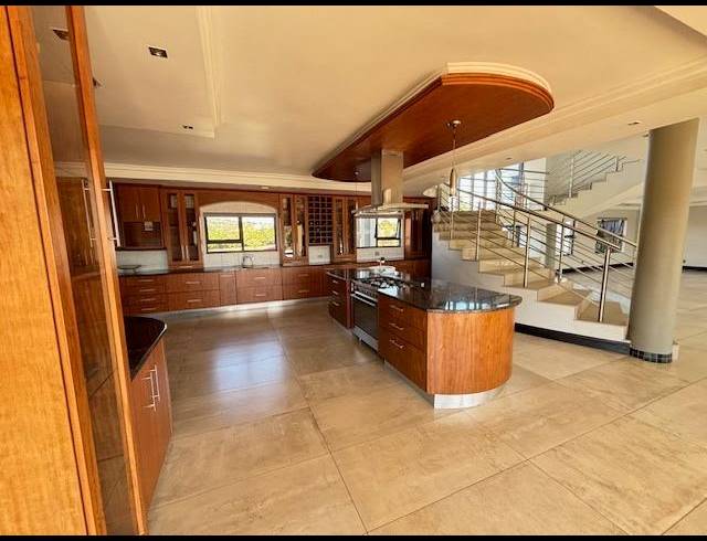 6 BEDROOM HOUSE FOR SALE IN BLUE SADDLE RANCHES